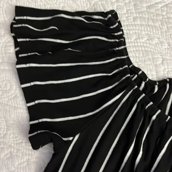 Green envelope Los Angeles women’s short sleeve shirt black with white stripes - Picture 3 of 4